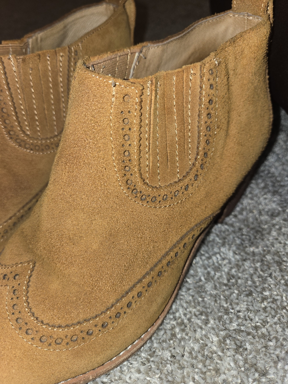 Madewell Suede Grayson Brogue Chelsea Ankle Boots Amber Brown Women's US 8.5 - Picture 4 of 14
